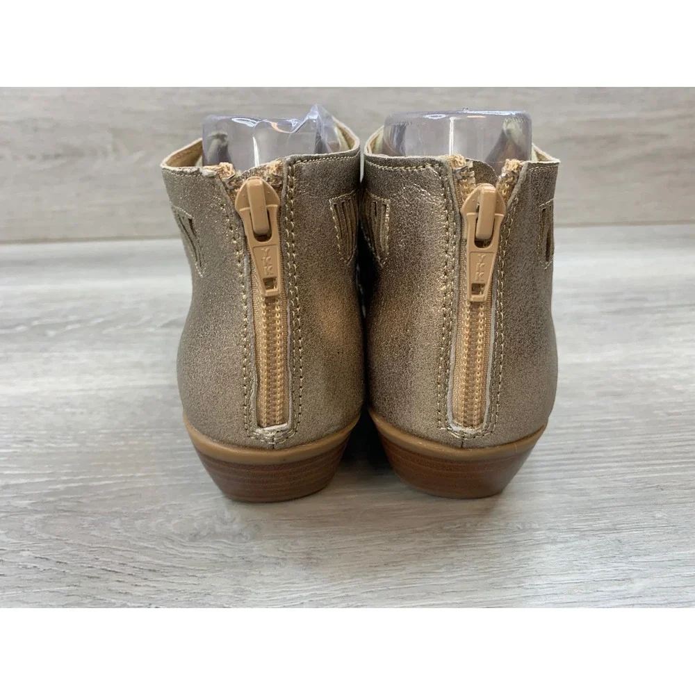Comfortiva Women's Gold Leather Laser Cut Gladiator Wedge Comfort‎ Sandals 8.5